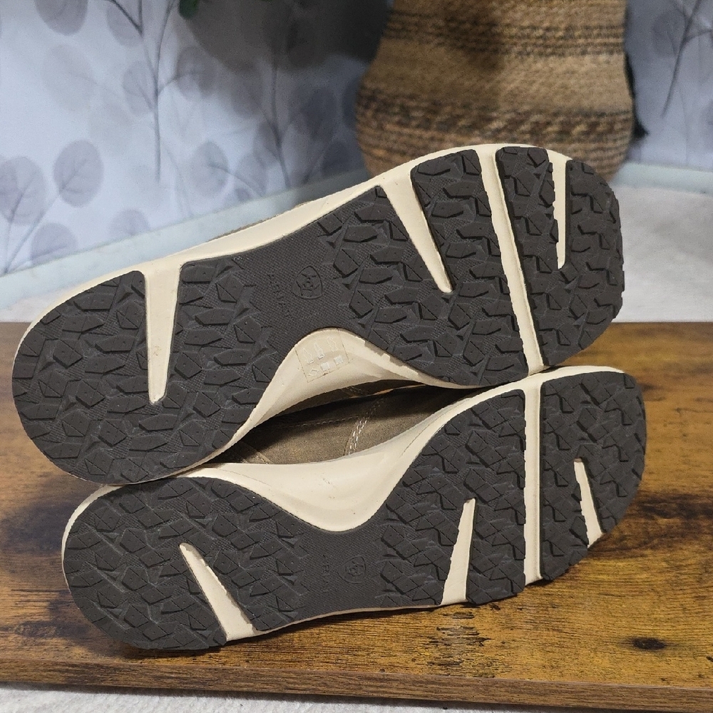 Ariat Women's Fuse Brown and Cream Sneakers with Sporty Comfort - Picture 7 of 11